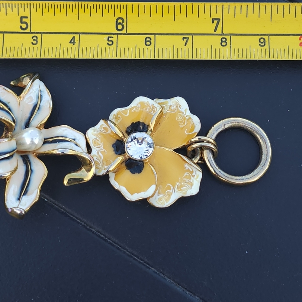 Vintage Kenneth Jay Lane KJL Signed Floral Link Bracelet - Pink & White Enamel - Picture 13 of 16